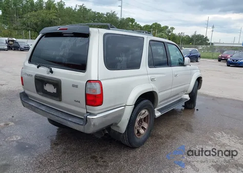 2000 Toyota 4Runner Sr5 V6 from USA, damaged, VIN JT3GN86R1Y0157086